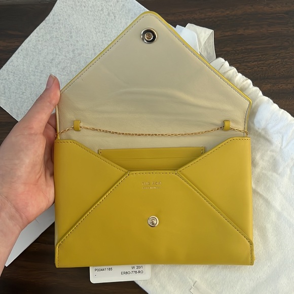 THE ROW Small Yellow Leather Envelope crossbody Bag - Picture 4 of 10